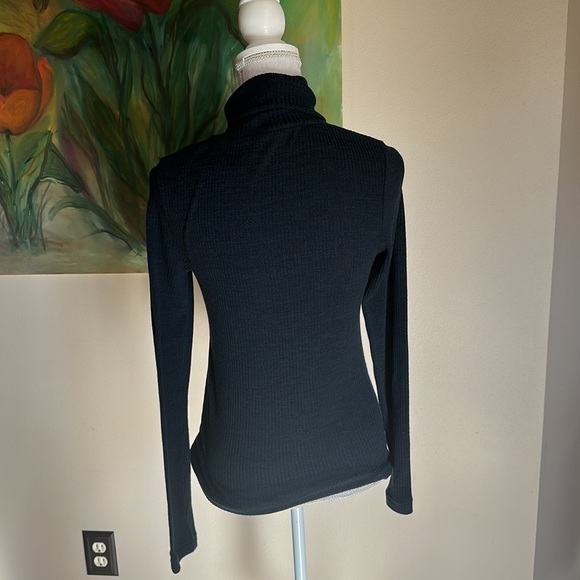 🎉2xHost Pick🎉 Banana Republic Ribbed Turtleneck - Picture 6 of 7